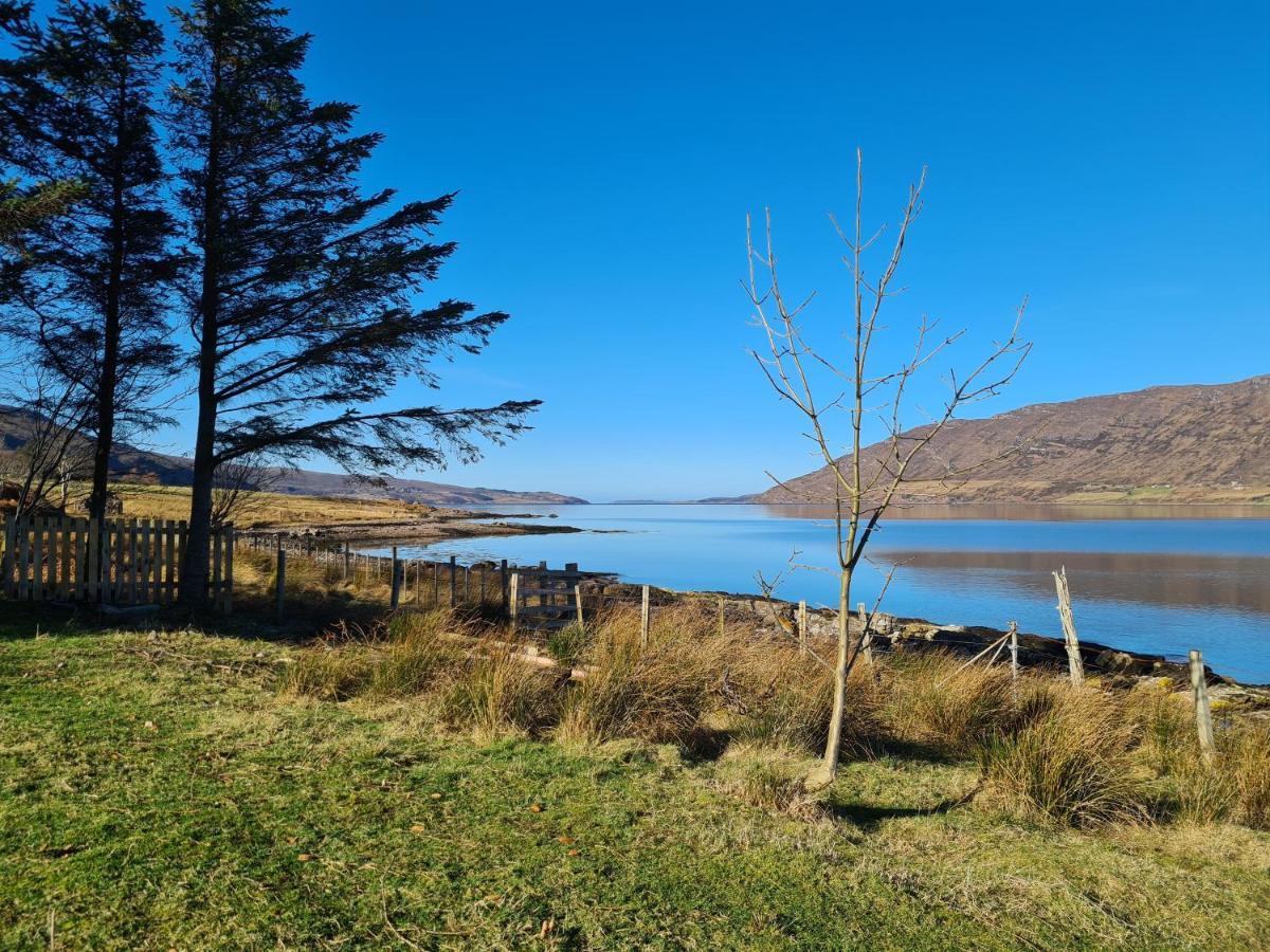 The Bay ,Luxury Shepherds Hut, Dundonnell Exterior photo